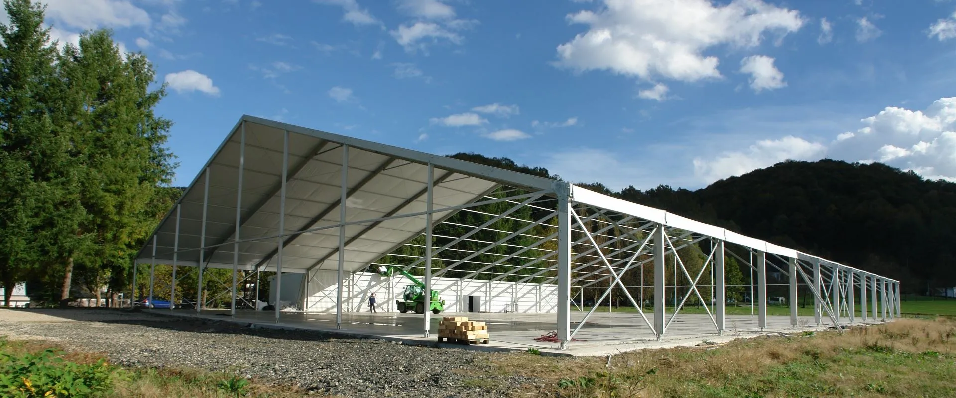 clear span tent